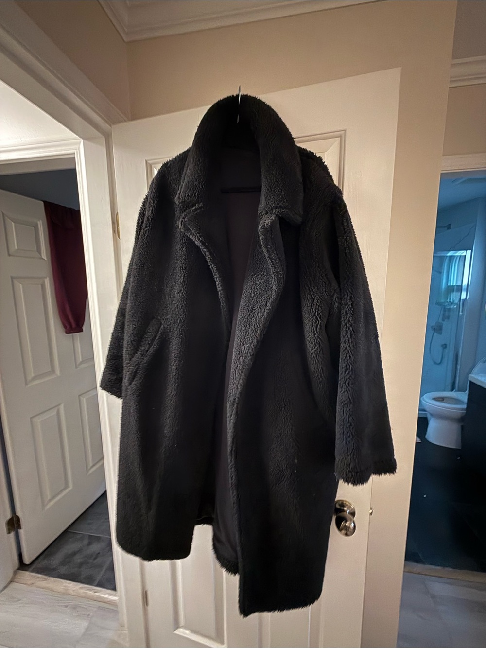 Alo Yoga Oversized Sherpa Trench in Black Large - Picture 5 of 6